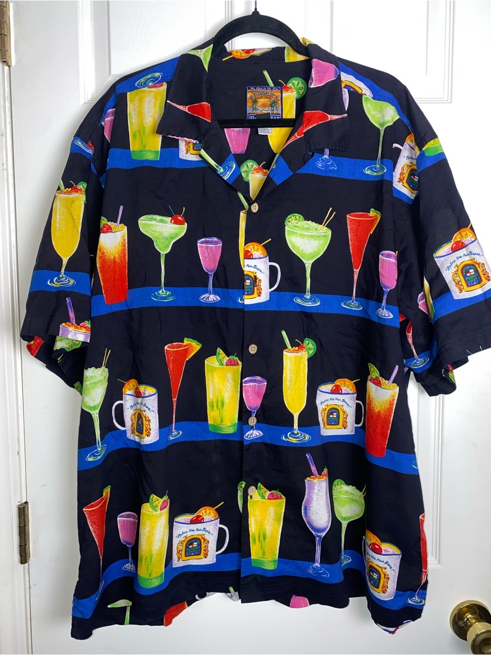 Men's Black Tropical Cocktail Print Short-Sleeve Button-Down Shirt